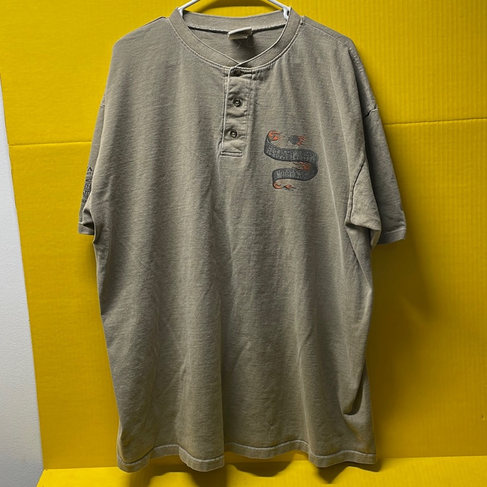Harley Davidson faded brown short sleeve crew neck with buttons, size 2XL